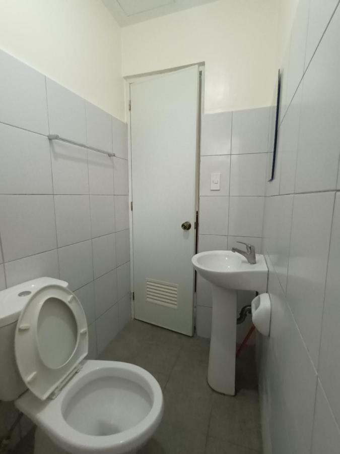 Grae'S Apartelle Moalboal Bagian luar foto