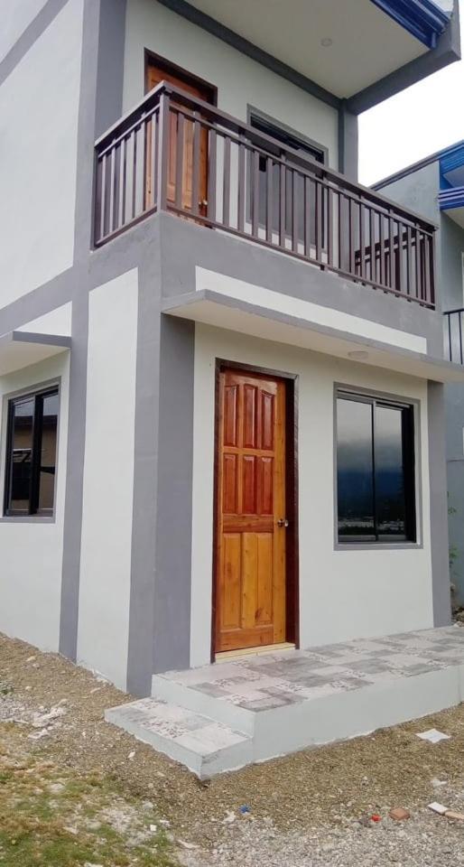 Grae'S Apartelle Moalboal Bagian luar foto