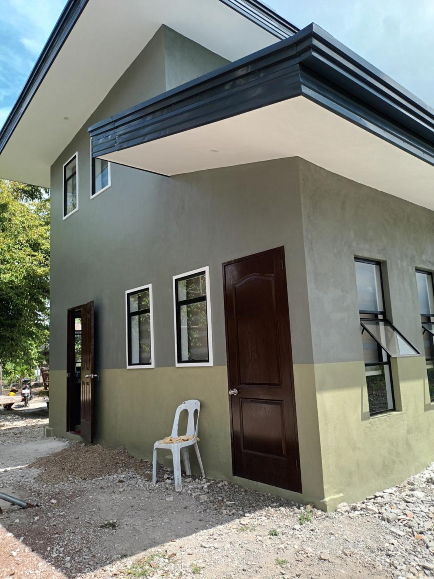 Grae'S Apartelle Moalboal Bagian luar foto
