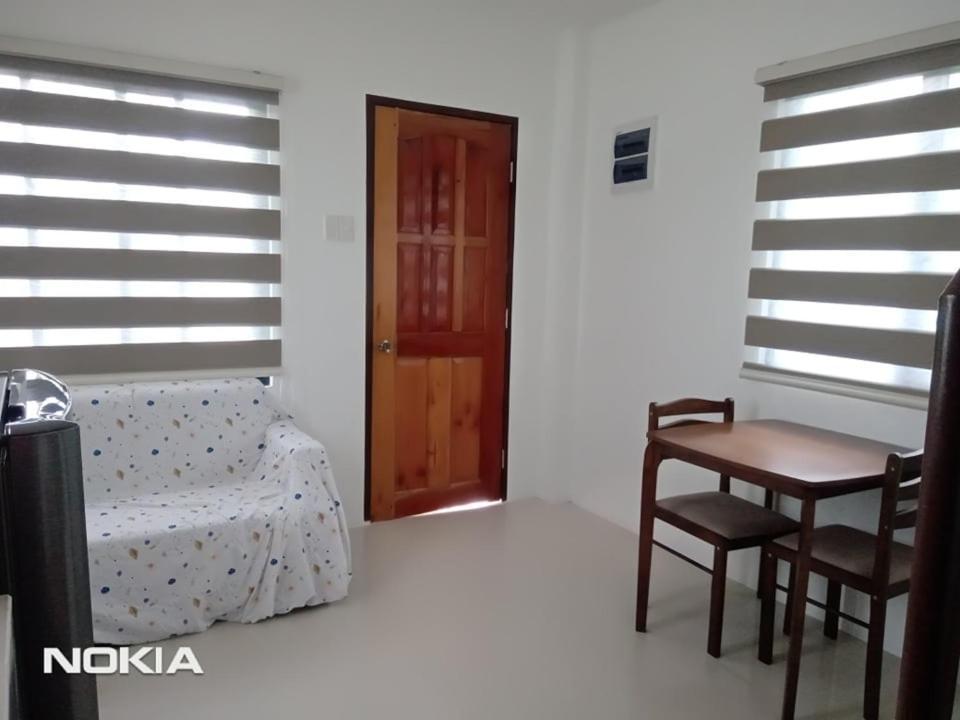 Grae'S Apartelle Moalboal Bagian luar foto