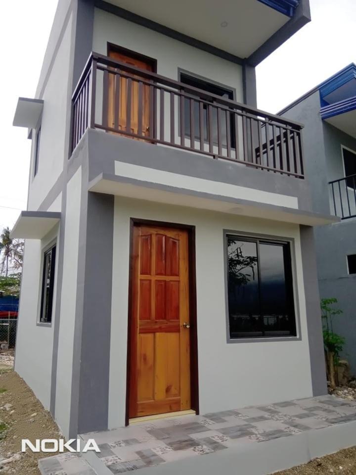 Grae'S Apartelle Moalboal Bagian luar foto