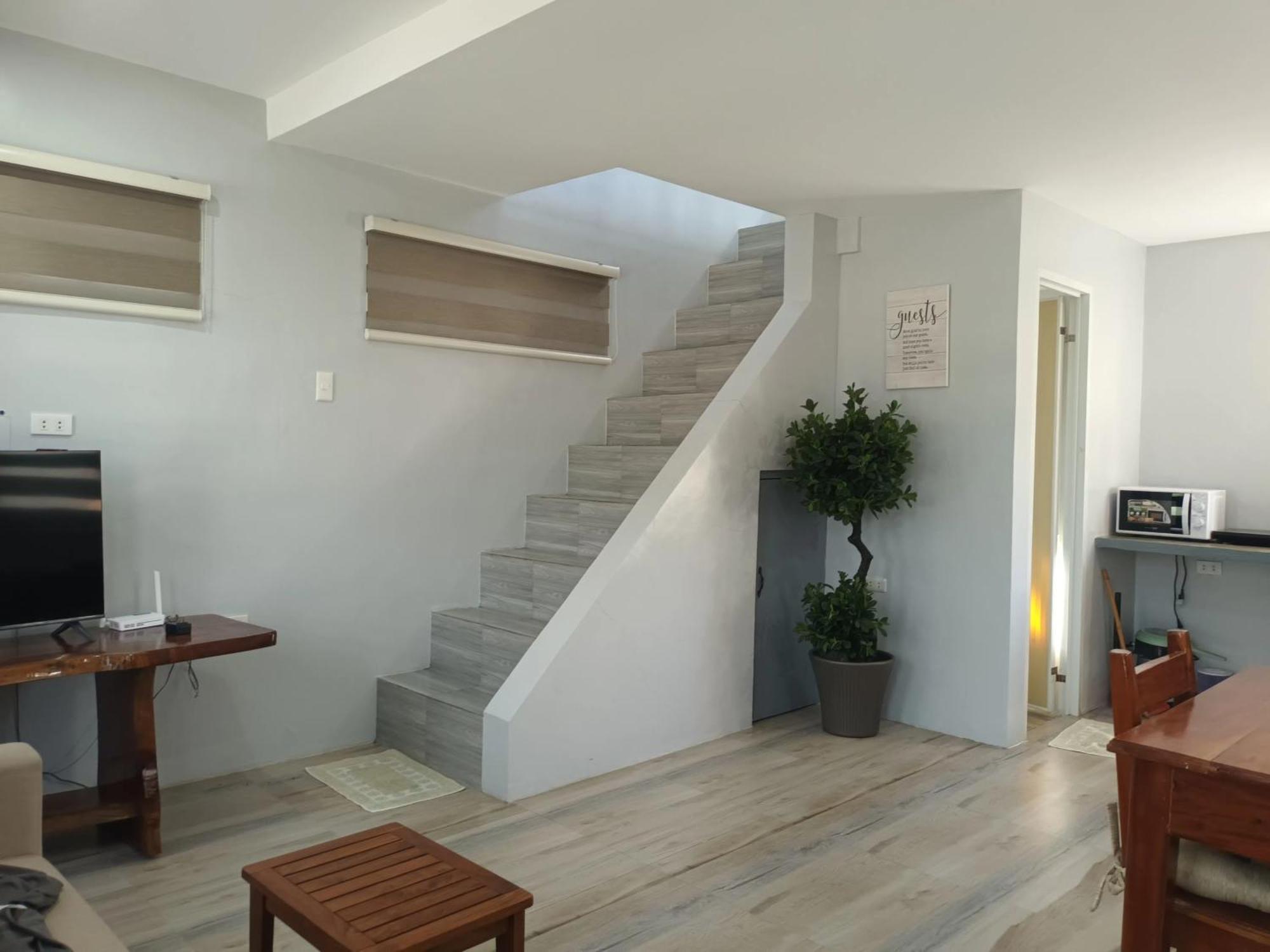 Grae'S Apartelle Moalboal Bagian luar foto