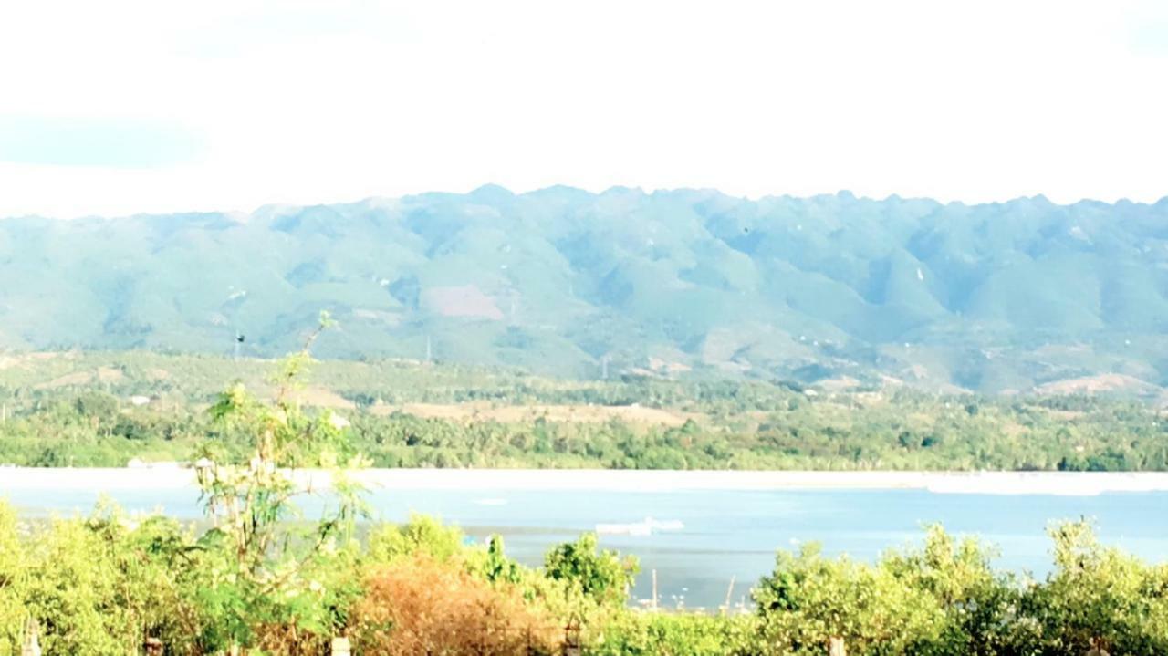 Grae'S Apartelle Moalboal Bagian luar foto